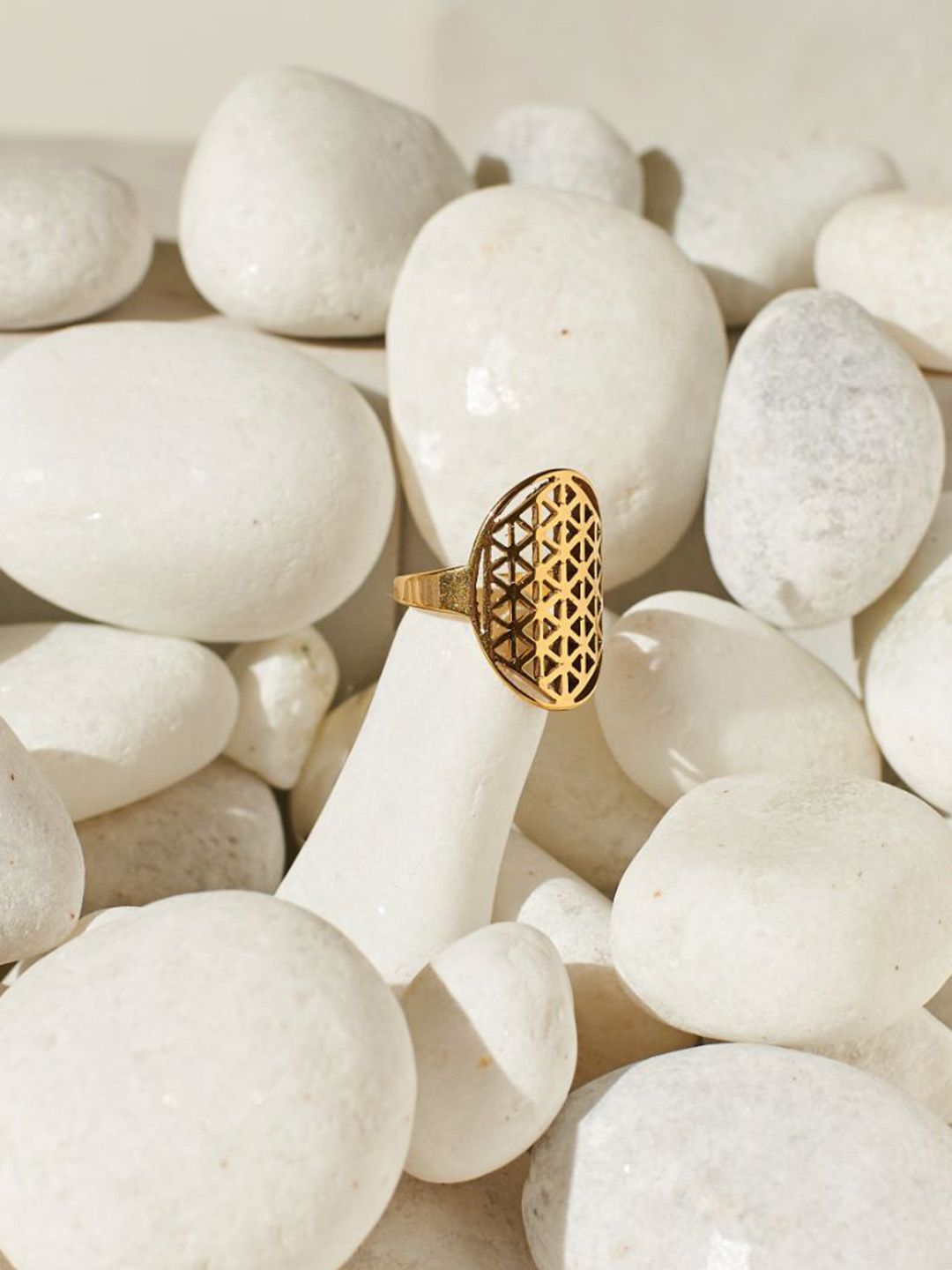 SALTY Elegant Era Sparkle Ring