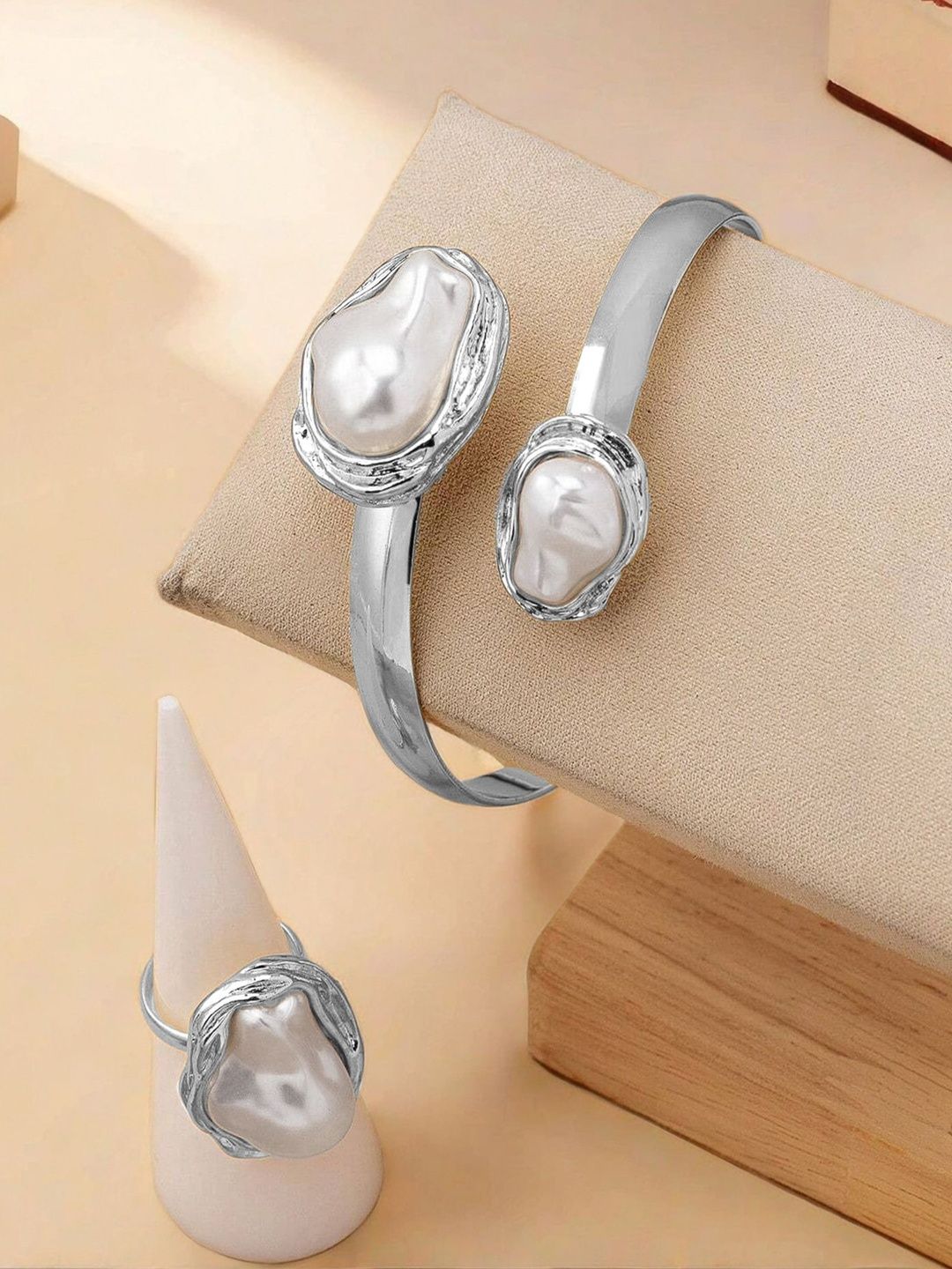 Silver-Plated Stone Studded Jewellery Set