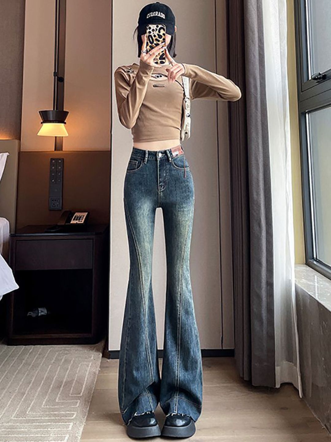 Women Flared Slash Knee Jeans