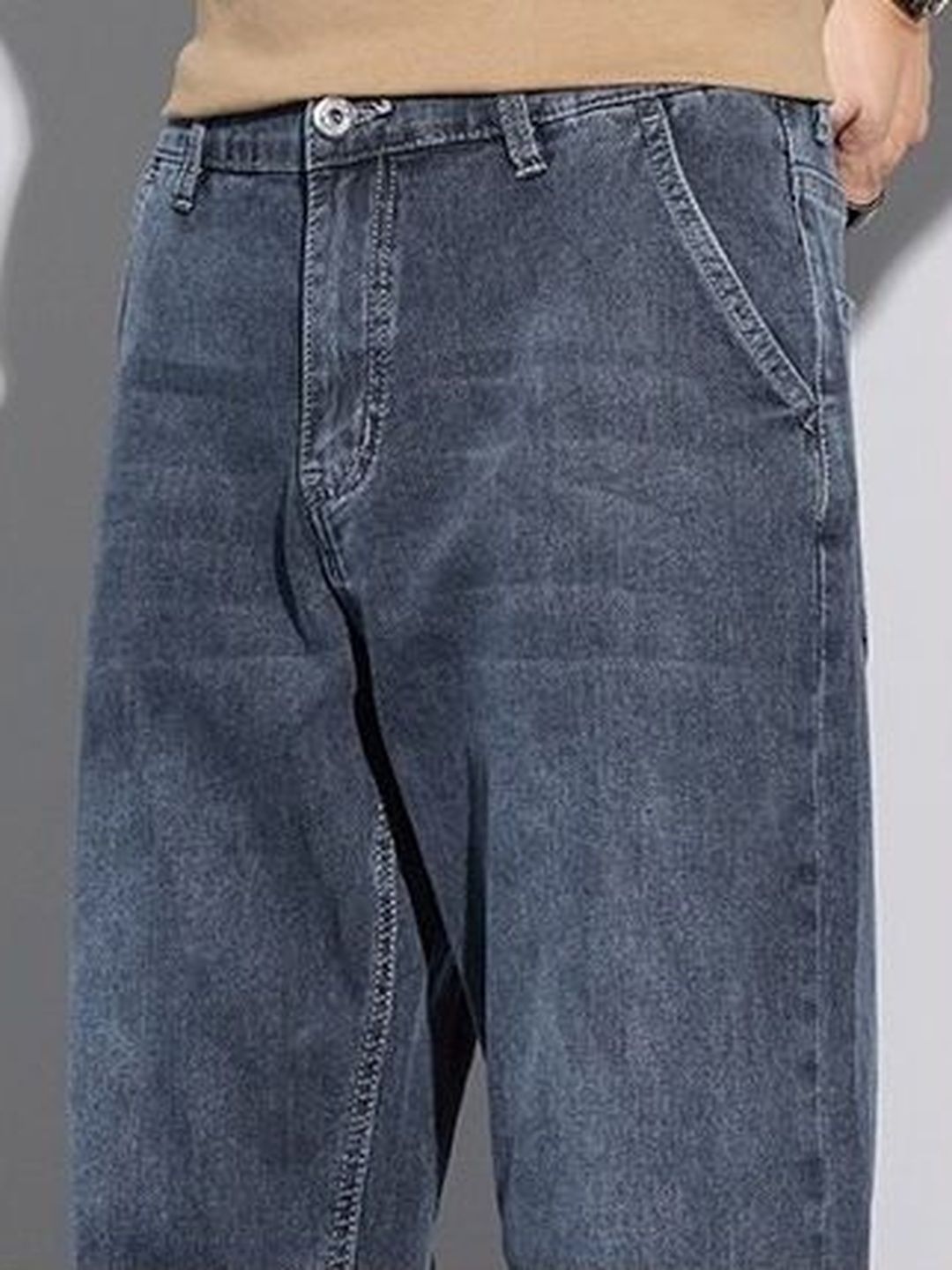 Men Regular Fit Mid-Rise Light Fade Jeans