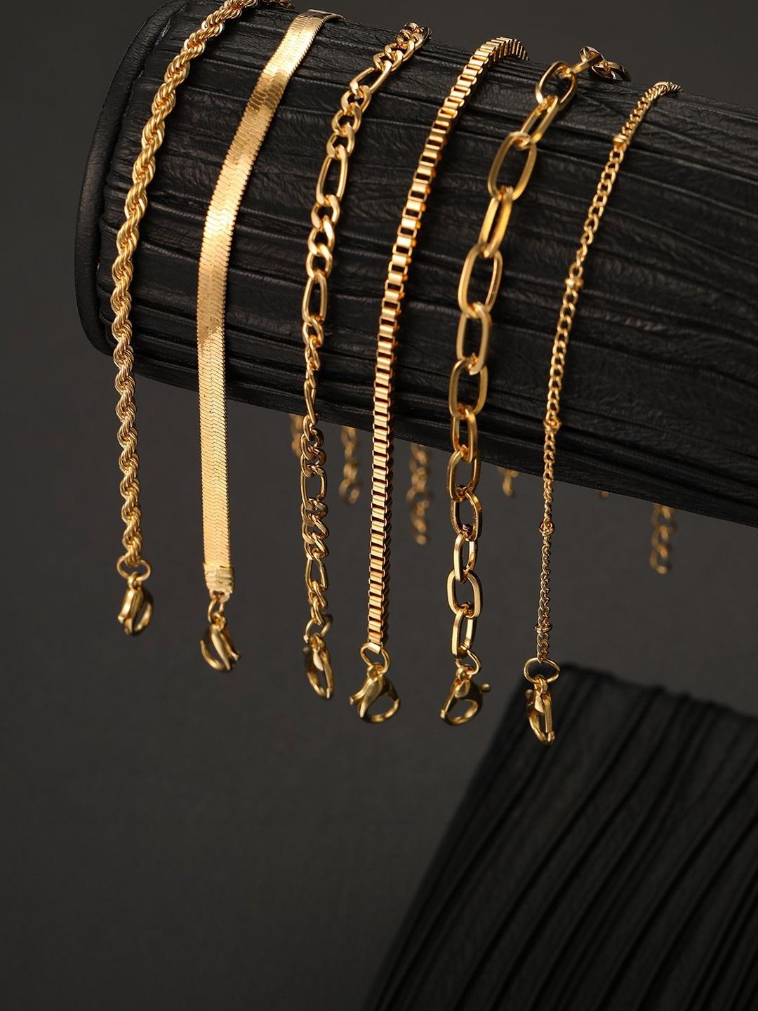 Women 6 Gold-Plated Armlet Bracelet