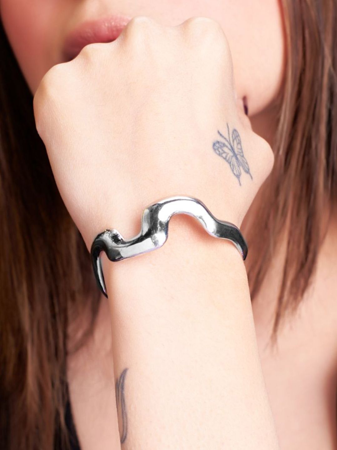 SALTY Women Stylish Silver Undulating Cuff Bracelet