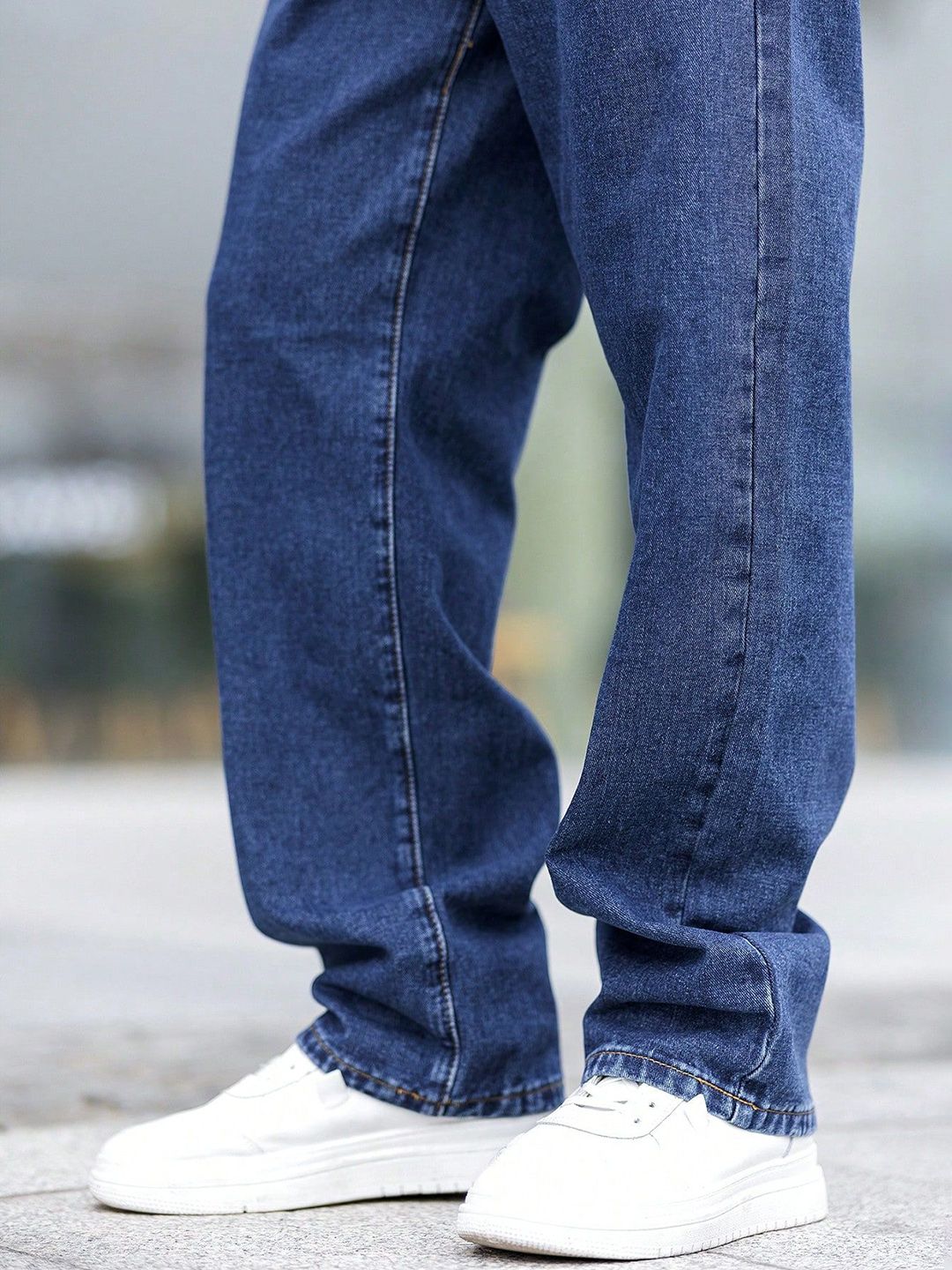 Men Mid-Rise Relaxed Fit Stretchable Jeans