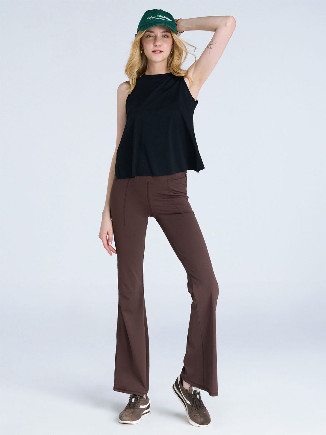 Black Overlap Tank