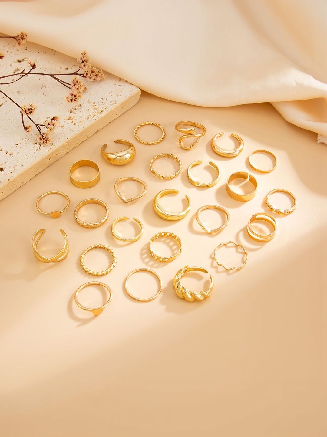 Set Of 24 Gold-Plated Finger Ring