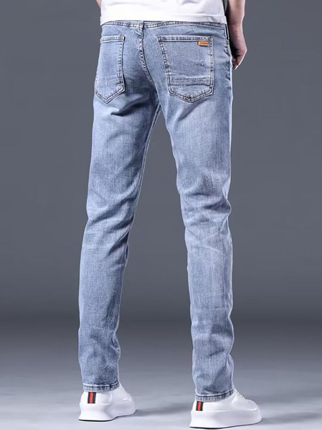 Men Mid-Rise Skinny Fit Light Fade Jeans