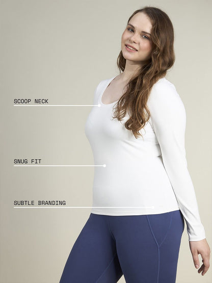 Women Solid White Long Sleeve Sculpt Scoop Top
