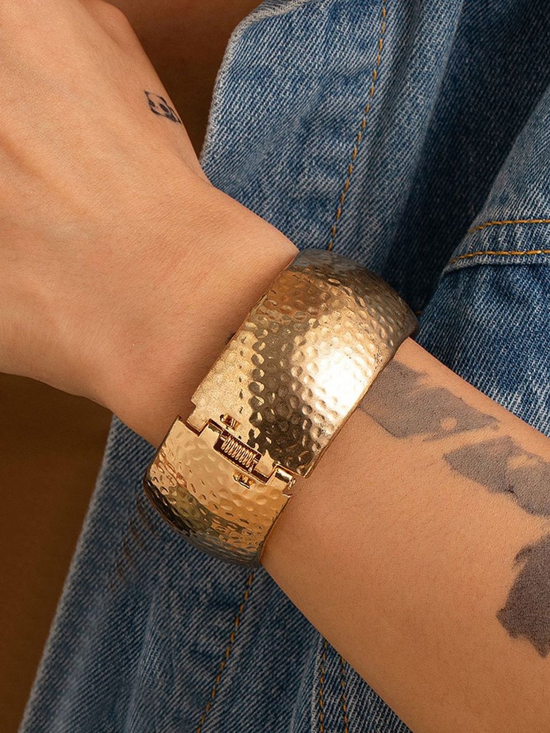 Men Gold-Plated Cuff Bracelet