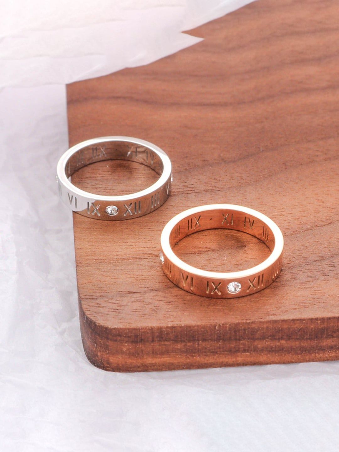 SALTY 92.5 Stainless Steel Artificial Stones-Studded Roman Angels Band Ring