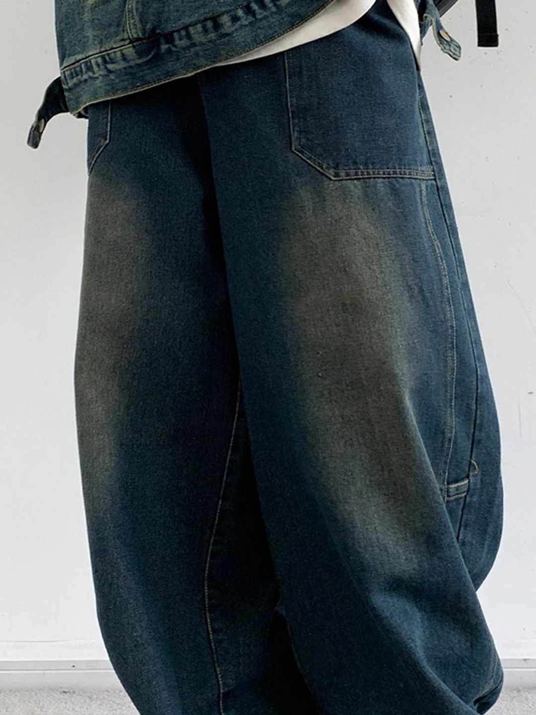 Men Wide Leg Medium Fade Jeans