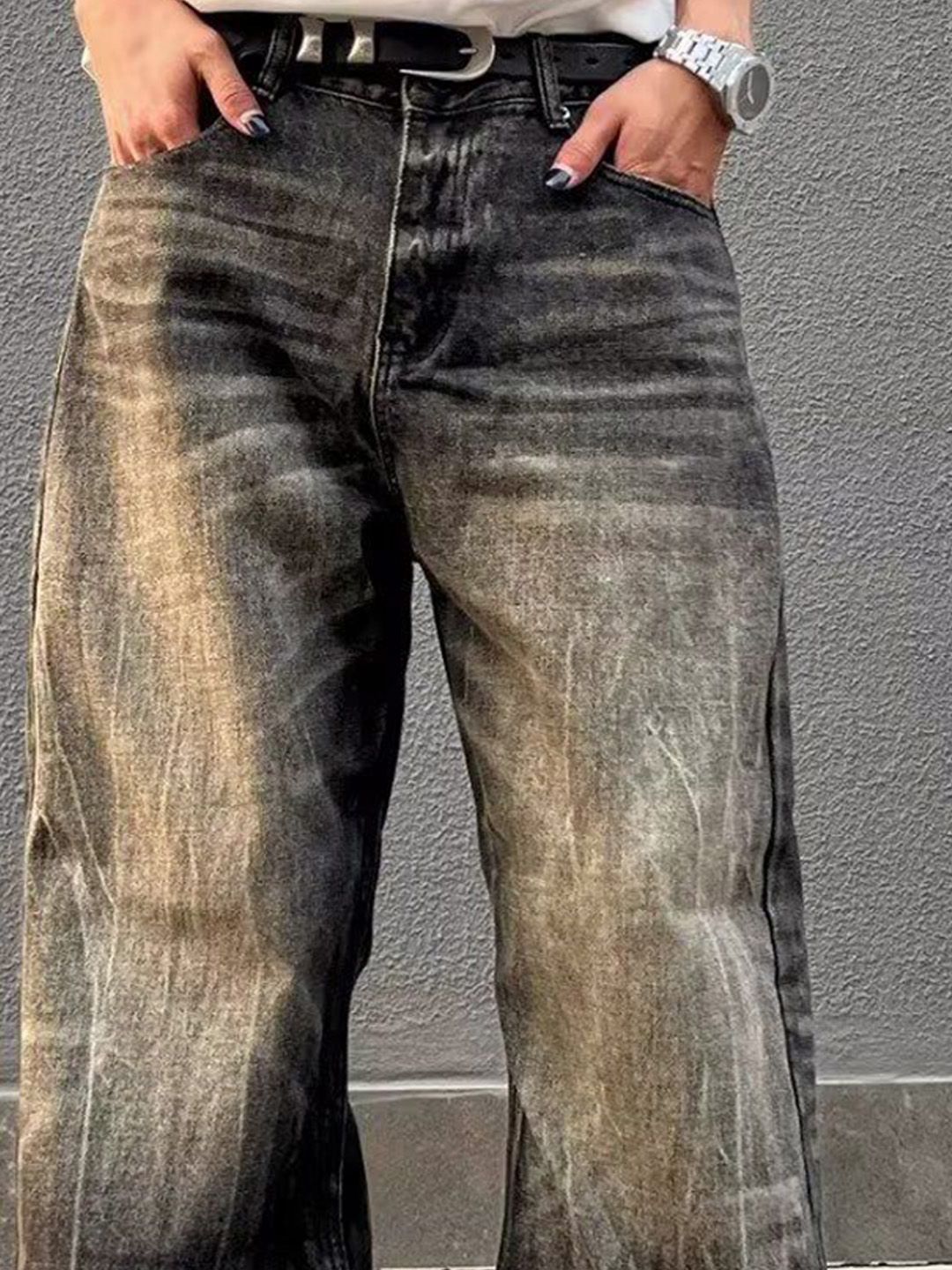 Men Baggy Mid-Rise Light Fade Jeans