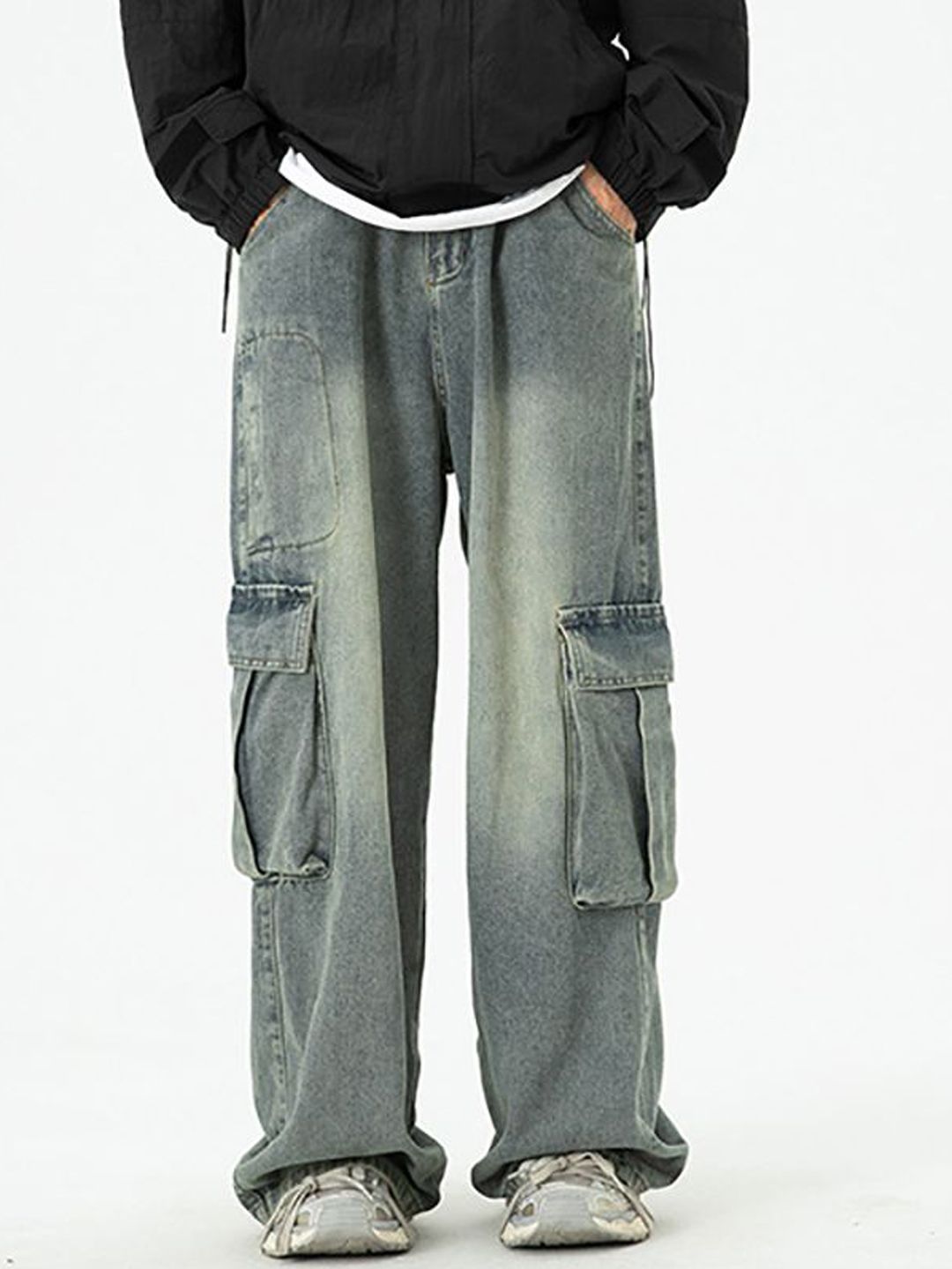 Men Relaxed Fit Mid-Rise Light Fade Jeans