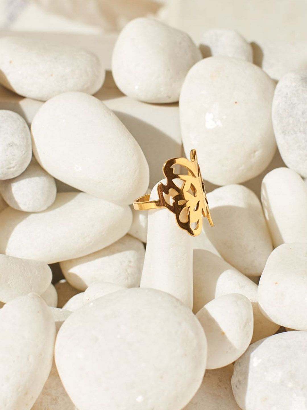 SALTY Women Victorian Vow Finger Ring