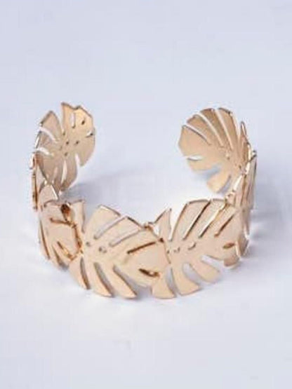 SALTY Women Stainless Steel Glitzy Topical Cuff Bracelet