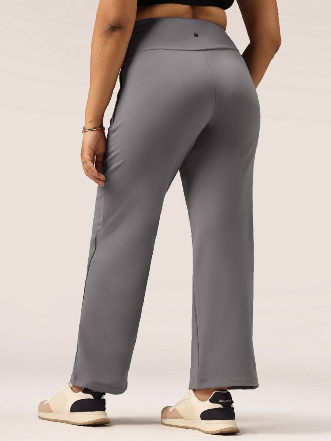 Women Relaxed High-Rise Wrinkle Free Trousers