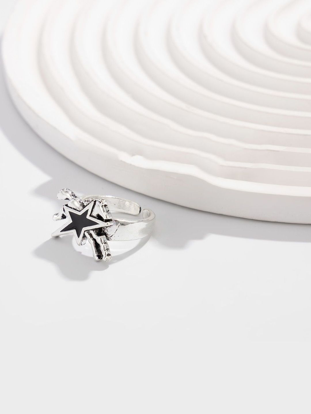 Silver-Plated Finger Ring