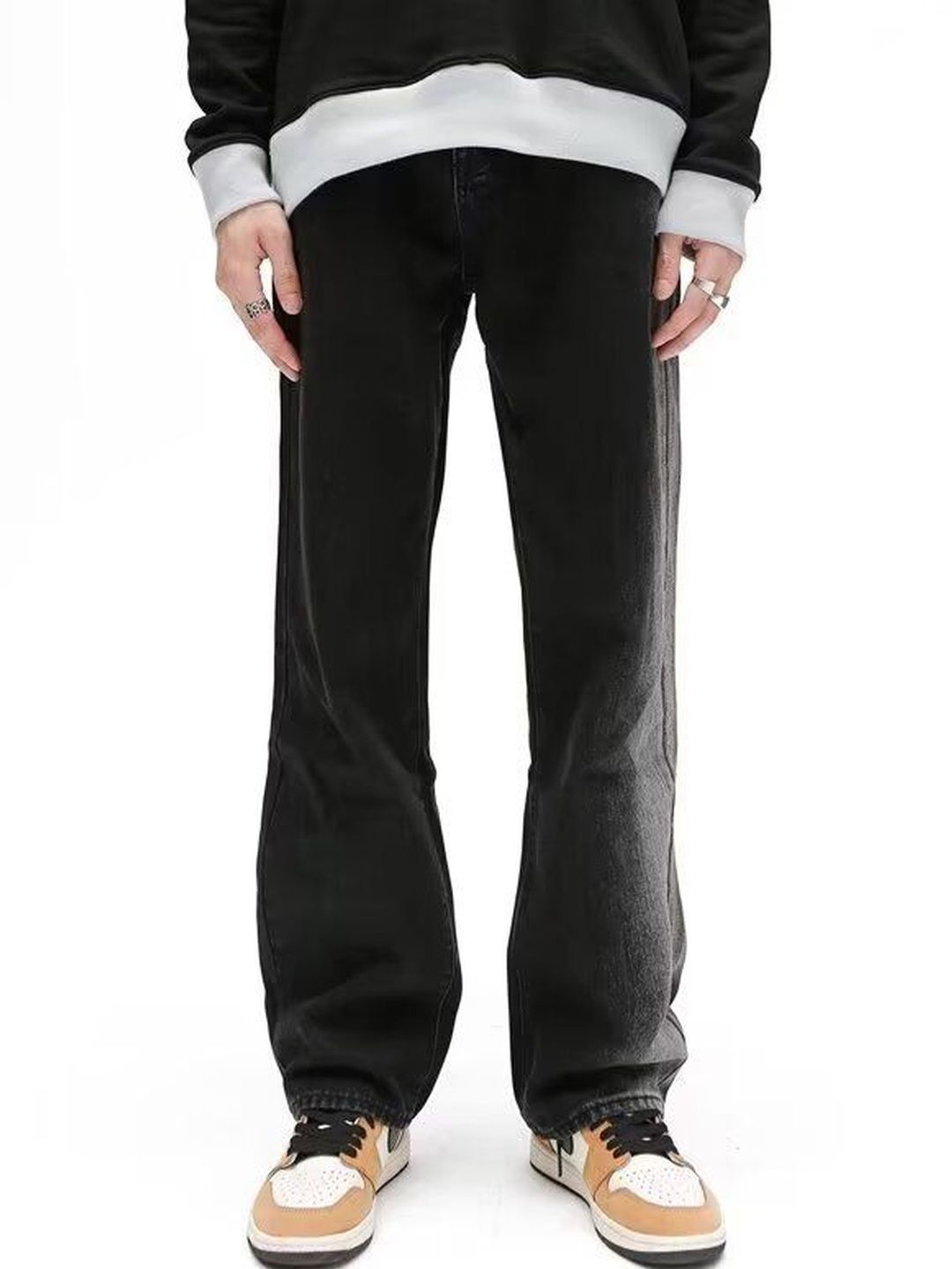 Men Regular Fit Mid-Rise Heavy Fade Jeans