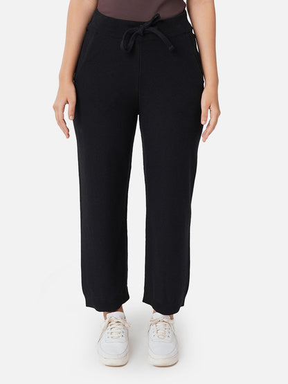 Women Black Regular Cotton Mid Rise Pants with Two Pockets