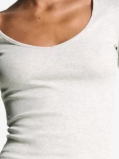 Long sleeve V-neck T-shirt