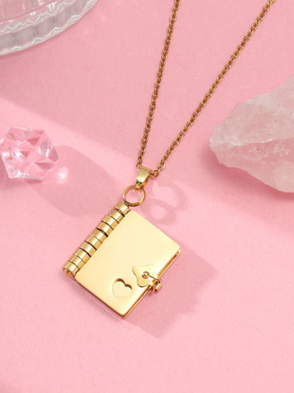 SALTY Square Shaped Pendant With Chain