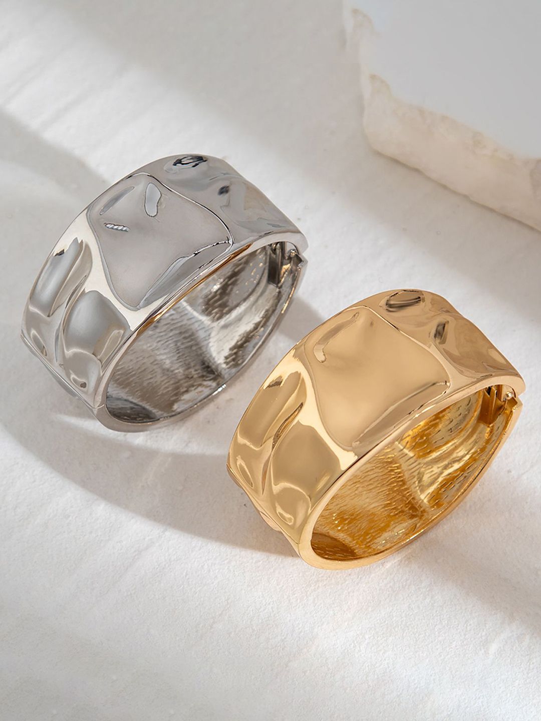 Women Handcrafted Gold-Plated Kada Bracelet