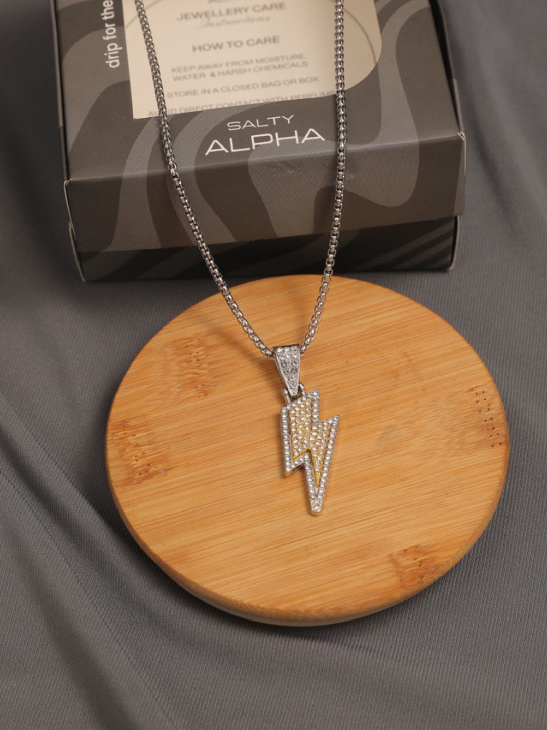 SALTY Men Stainless Steel Electrostorm Shimmer Pendant With Chain