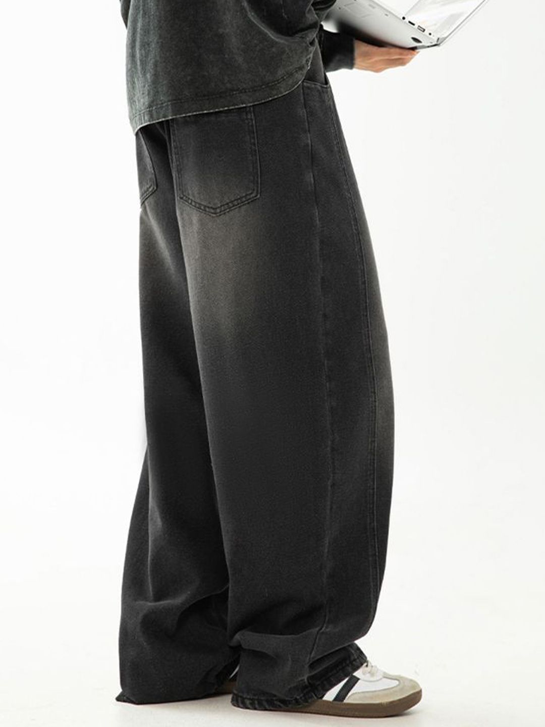 Men Wide Leg Mid-Rise Jeans