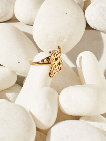 SALTY Women Antique Winged Finger Ring