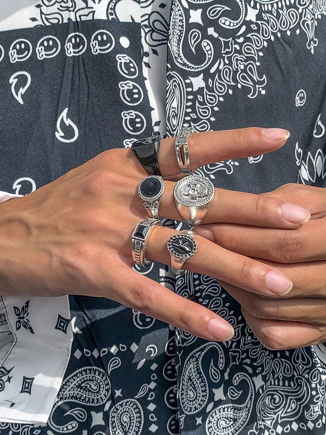 Men Set Of 6 Silver-Plated Stones-Studded Finger Rings