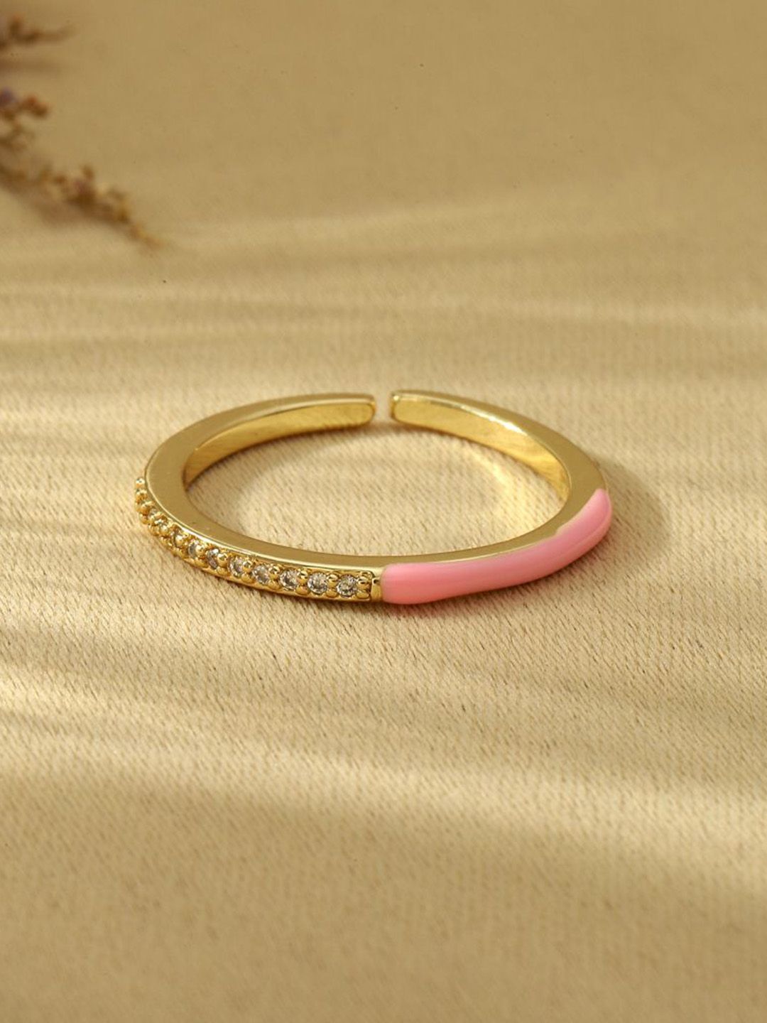 SALTY Stones Studded Sublime Love Ring