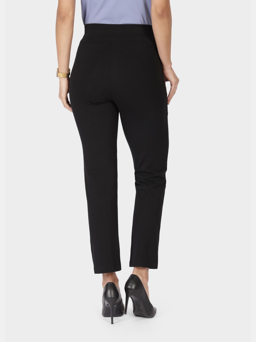 Women Relaxed Straight Leg Straight Fit High-Rise Wrinkle Free Trousers