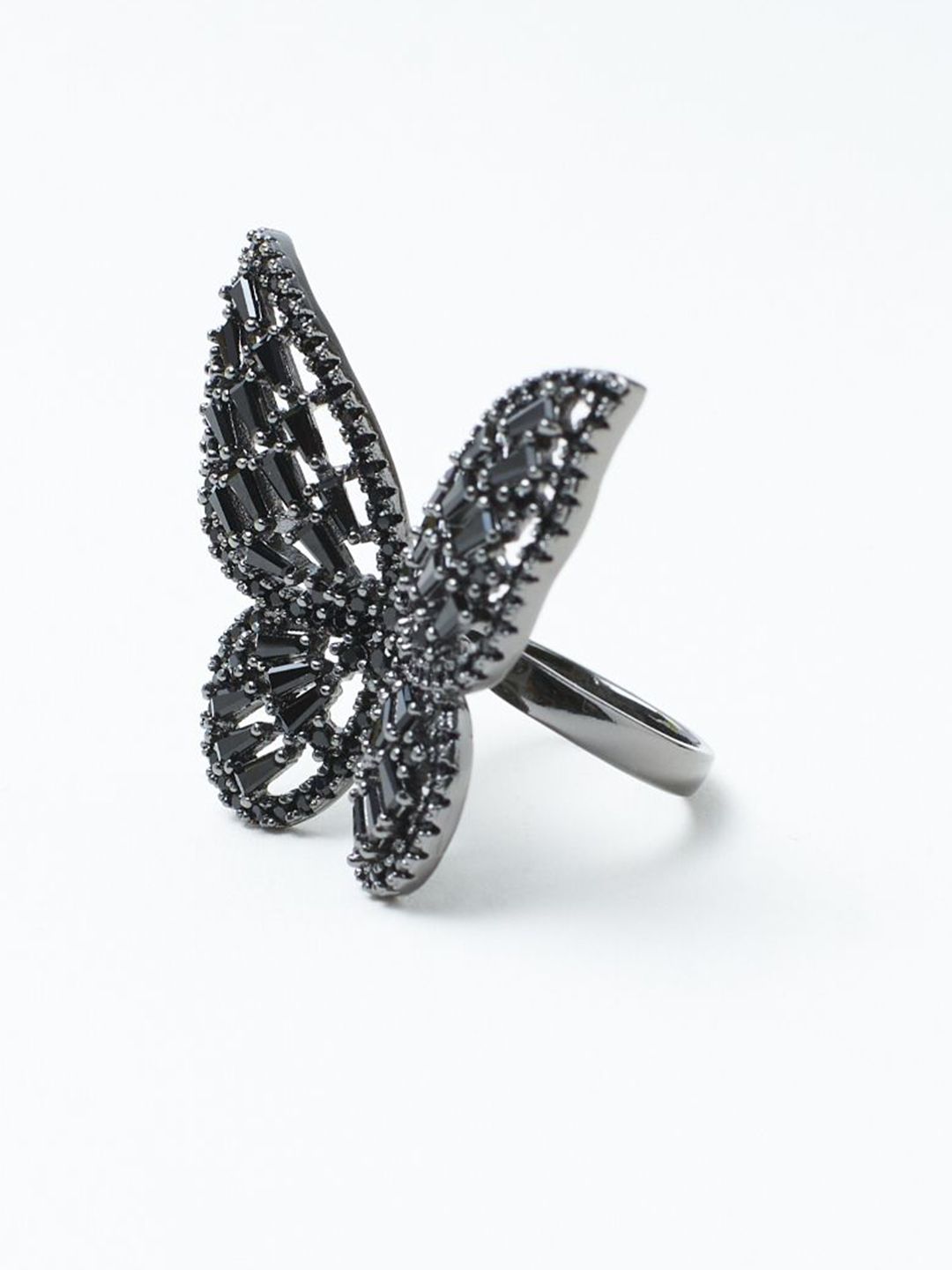 SALTY Black Beauty Bliss Stylish Adjustable Finger Ring