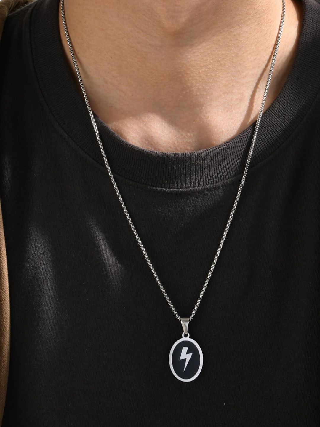SALTY Silver-Plated Oval Pendant With Chain