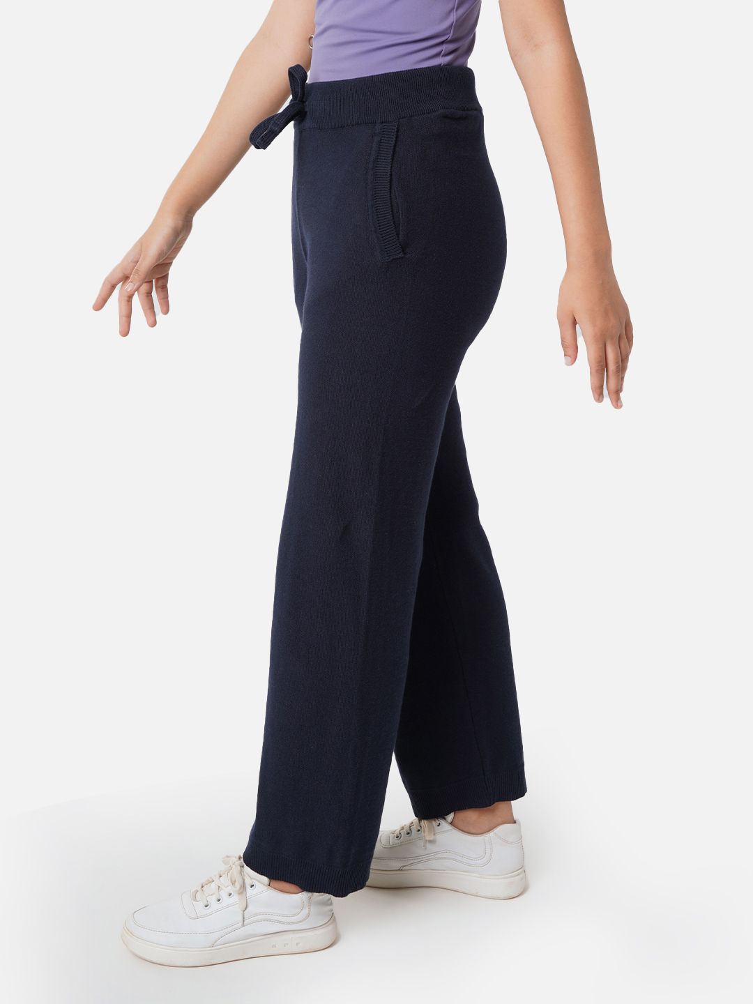 Women Navy Regular Cotton Mid Rise Pants with Two Pockets
