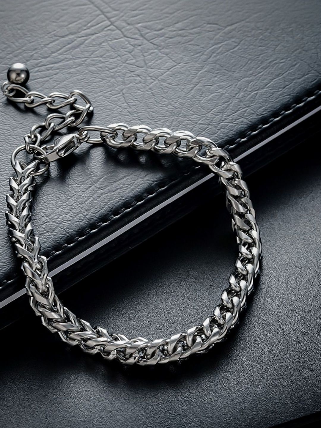 Men Handcrafted Silver-Plated Armlet Bracelet