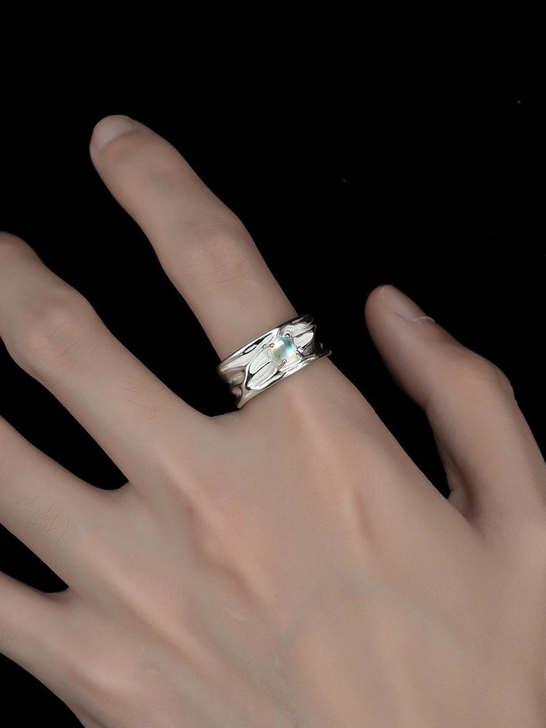 Men Silver-Plated Stone-Studded Textured Adjustable Finger Ring