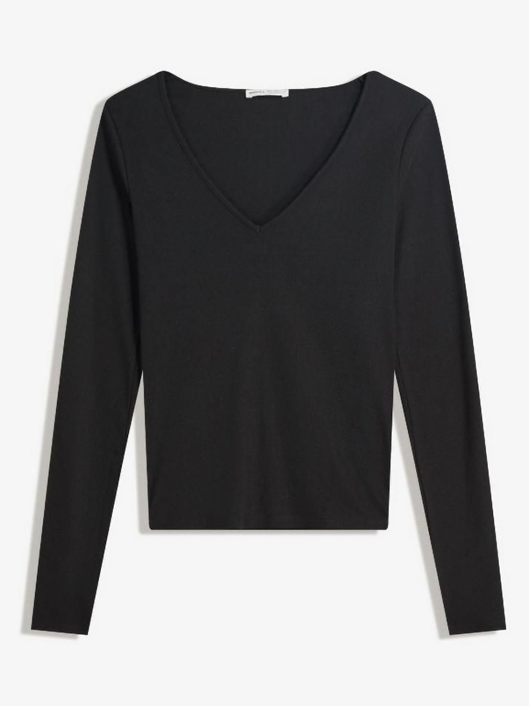 Long sleeve V-neck T-shirt