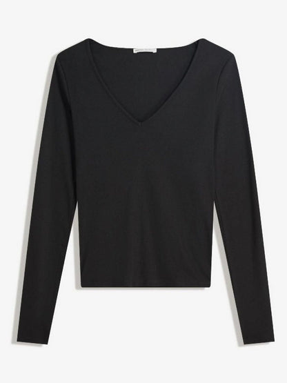 Long sleeve V-neck T-shirt
