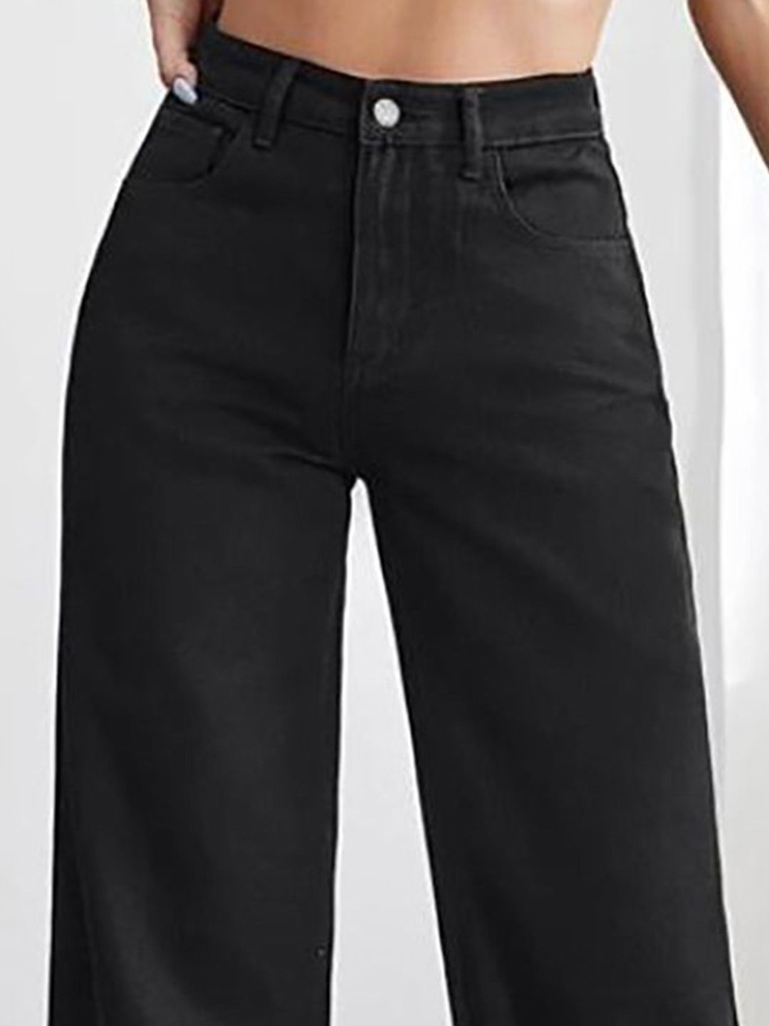 Women Straight Fit High-Rise Highly Distressed Stretchable Jeans