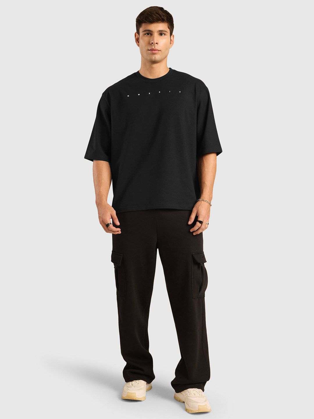 Men Graphic Printed Round Neck Cotton Oversized T-shirt