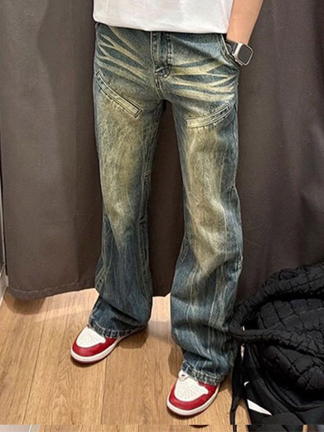Men Baggy Mid-Rise Light Fade Jeans