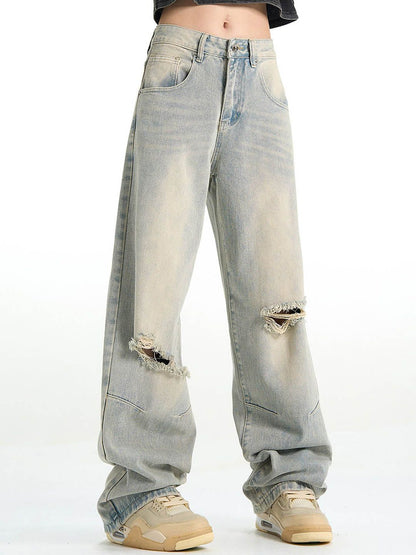Men Relaxed Fit Slash Knee Light Fade Jeans