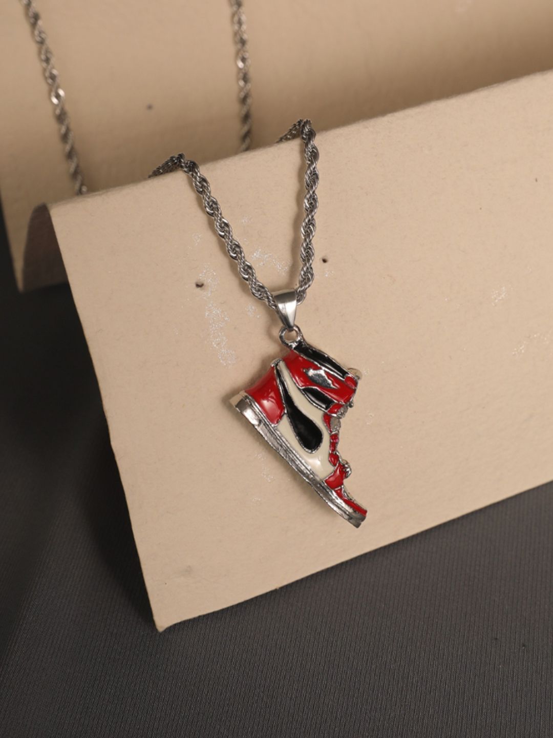 SALTY Men Contemporary Jordan Pendants with Chains