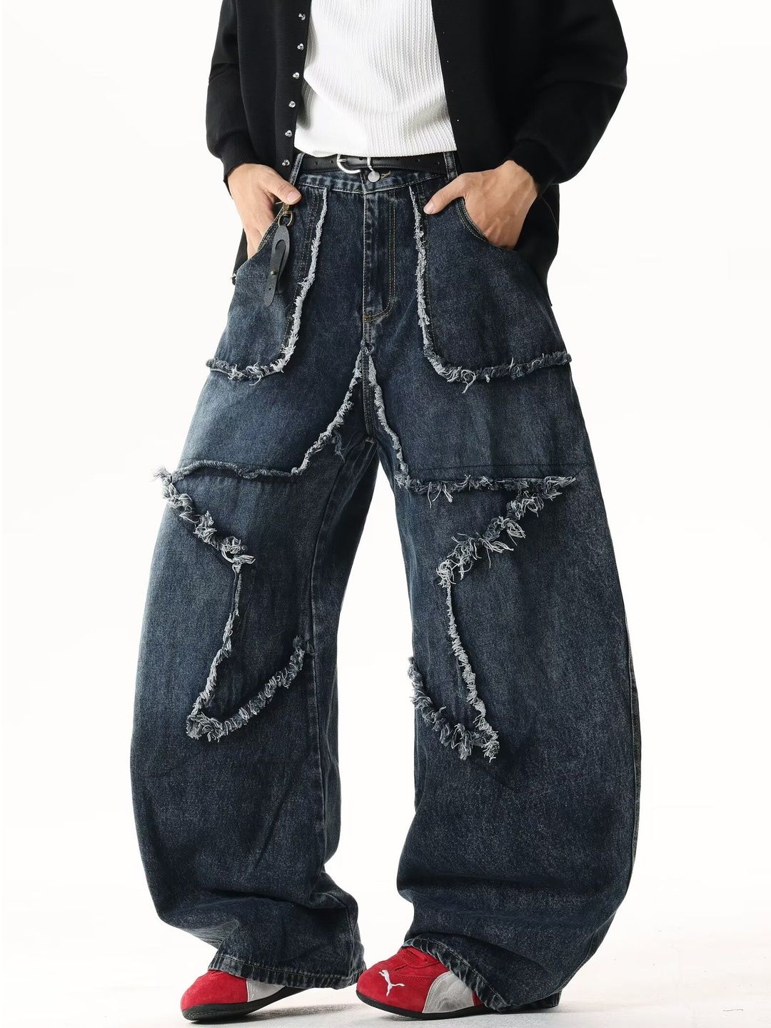 Men Wide Leg Mid-Rise Light Fade Applique Jeans