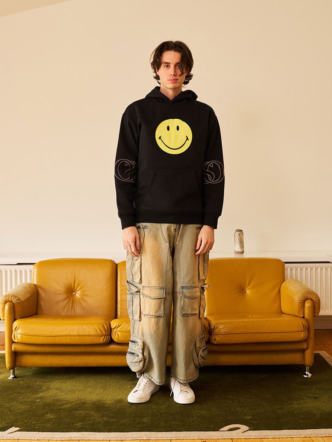 Men Graphic Printed Hooded Pullover Sweatshirt