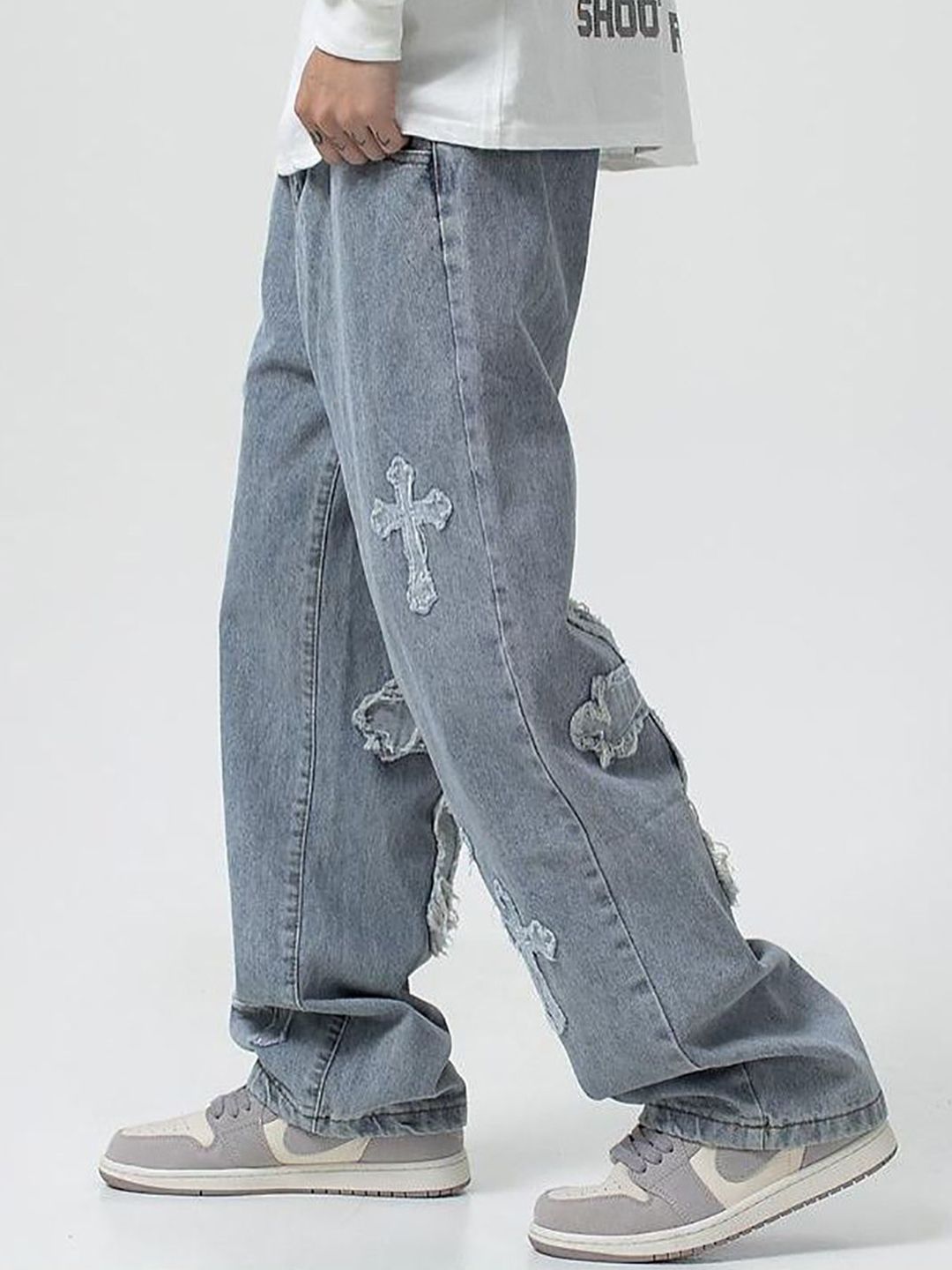 Men Baggy Fit Light Faded Jeans