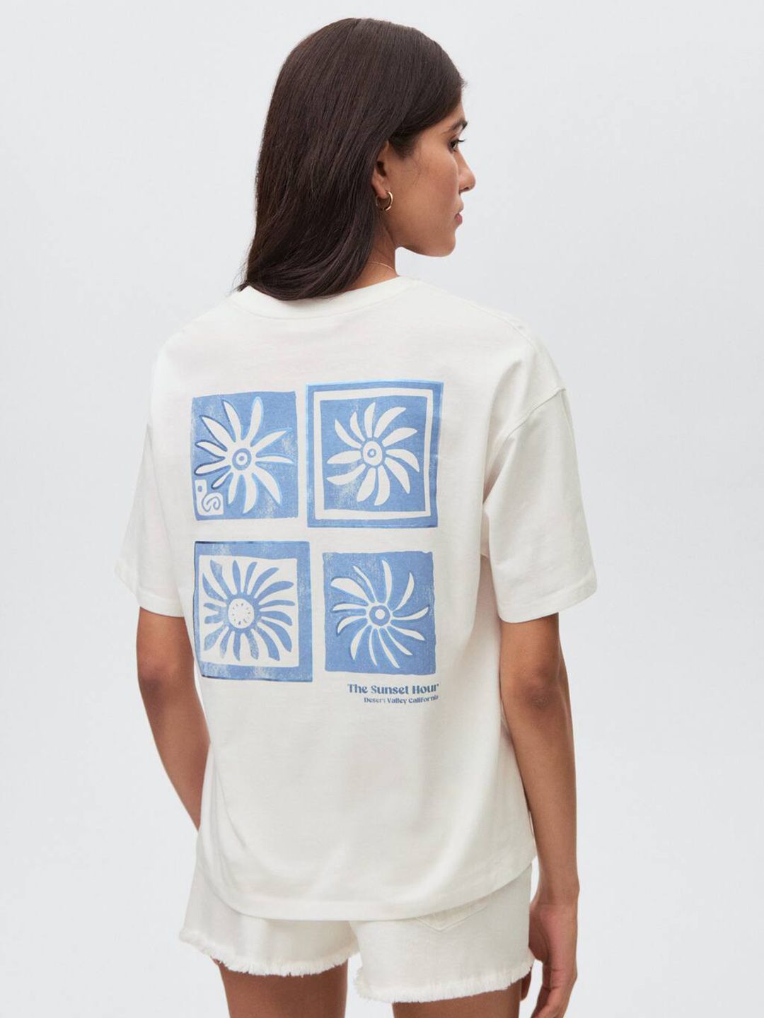 Graphic Printed Drop-Shoulder Sleeves Pure Cotton Relaxed Fit T-shirt