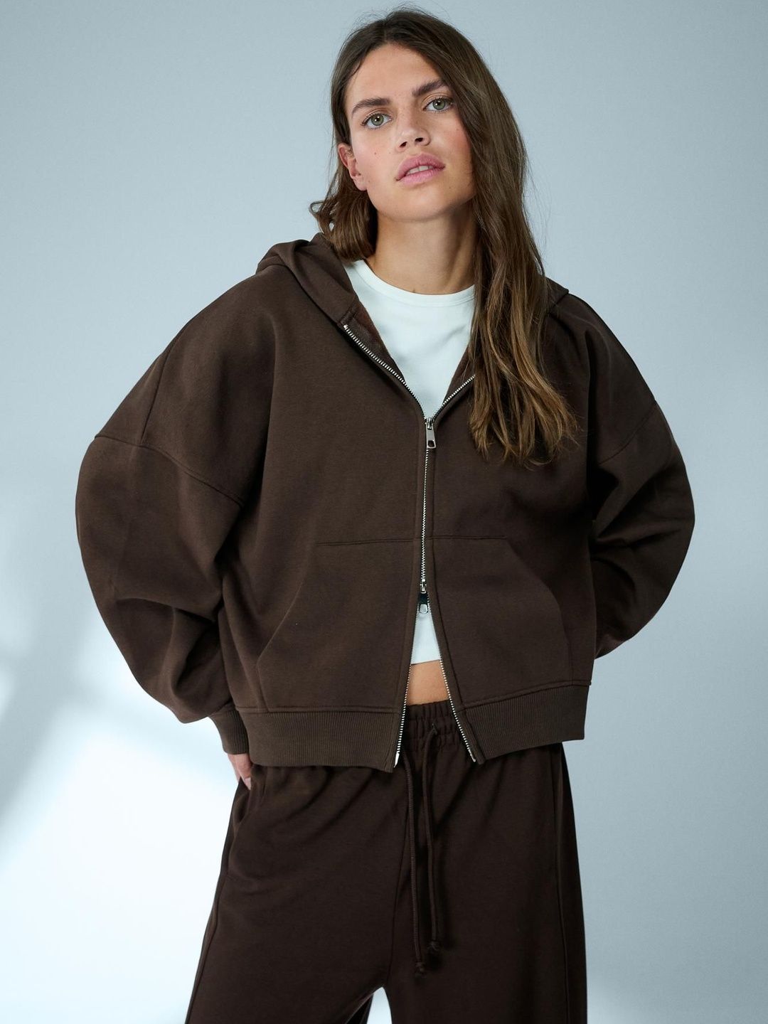 Oversize zip-up hoodie