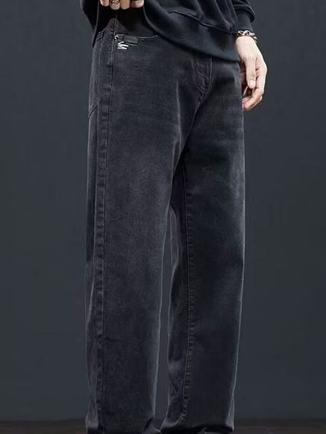 Men Straight Fit Mid-Rise Light Fade Jeans