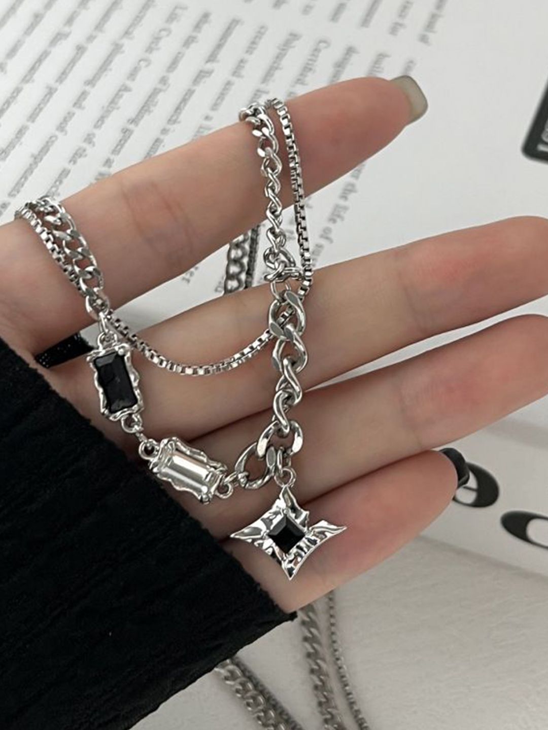 Stainless Steel Silver-Plated Artificial Stones Minimal Necklace